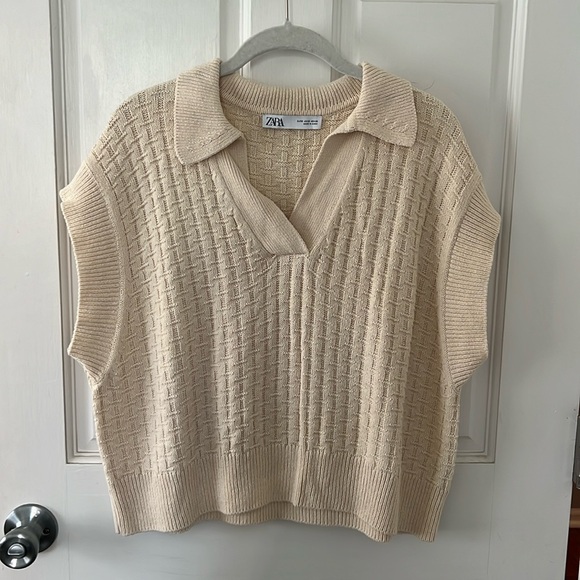 Zara Sweater Vest - Picture 1 of 2